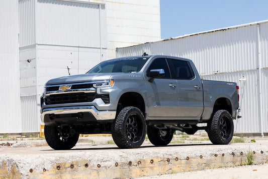 Rough Country 21740 6 Inch Lift Kit | M1 Struts/M1 | Chevy Silverado 1500 4WD (2019-2024 & Classic)