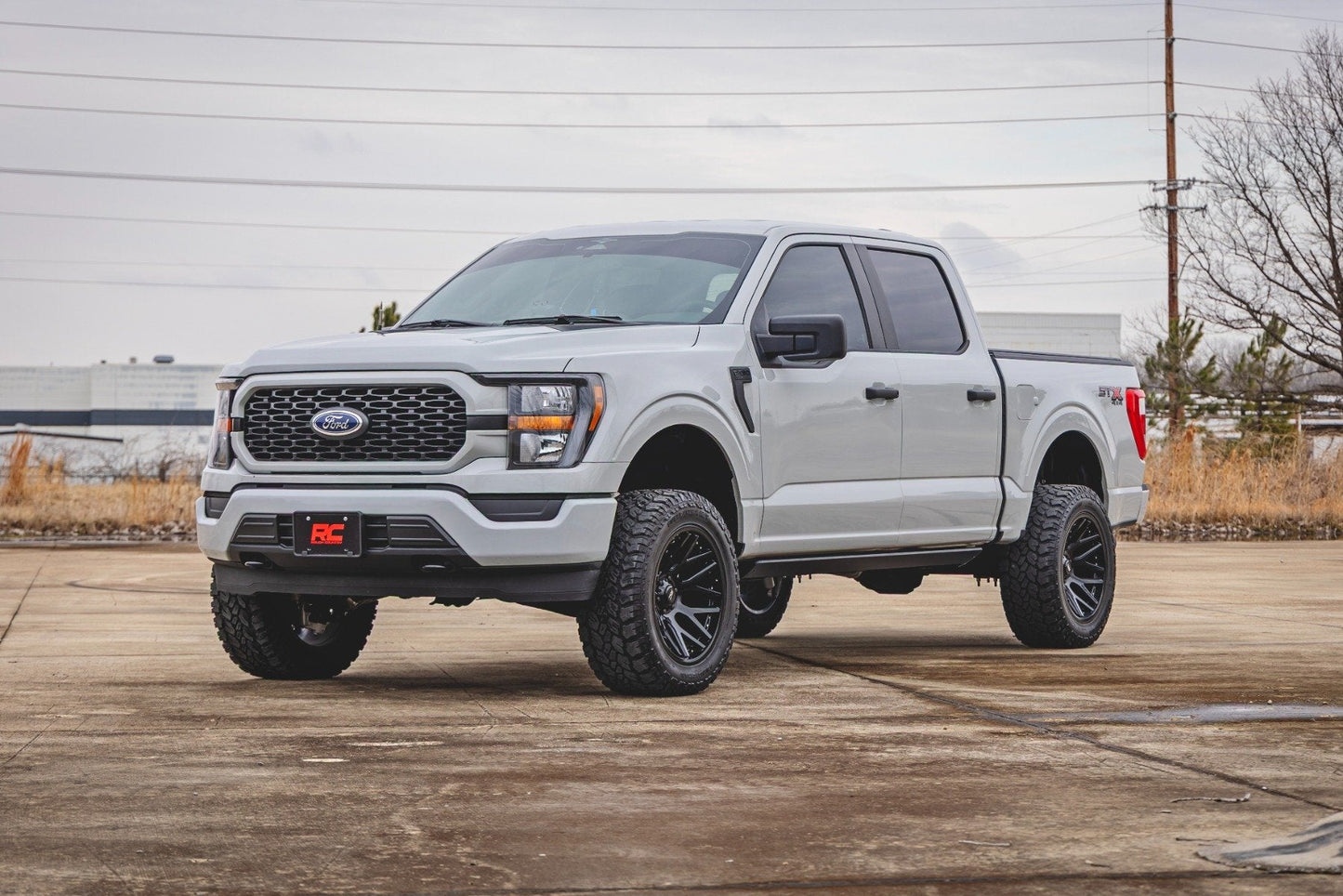 Rough Country 41840 4 inch Lift Kit | Forged UCA | M1/M1 | No Cut | Ford F-150 4WD (2021-2025)