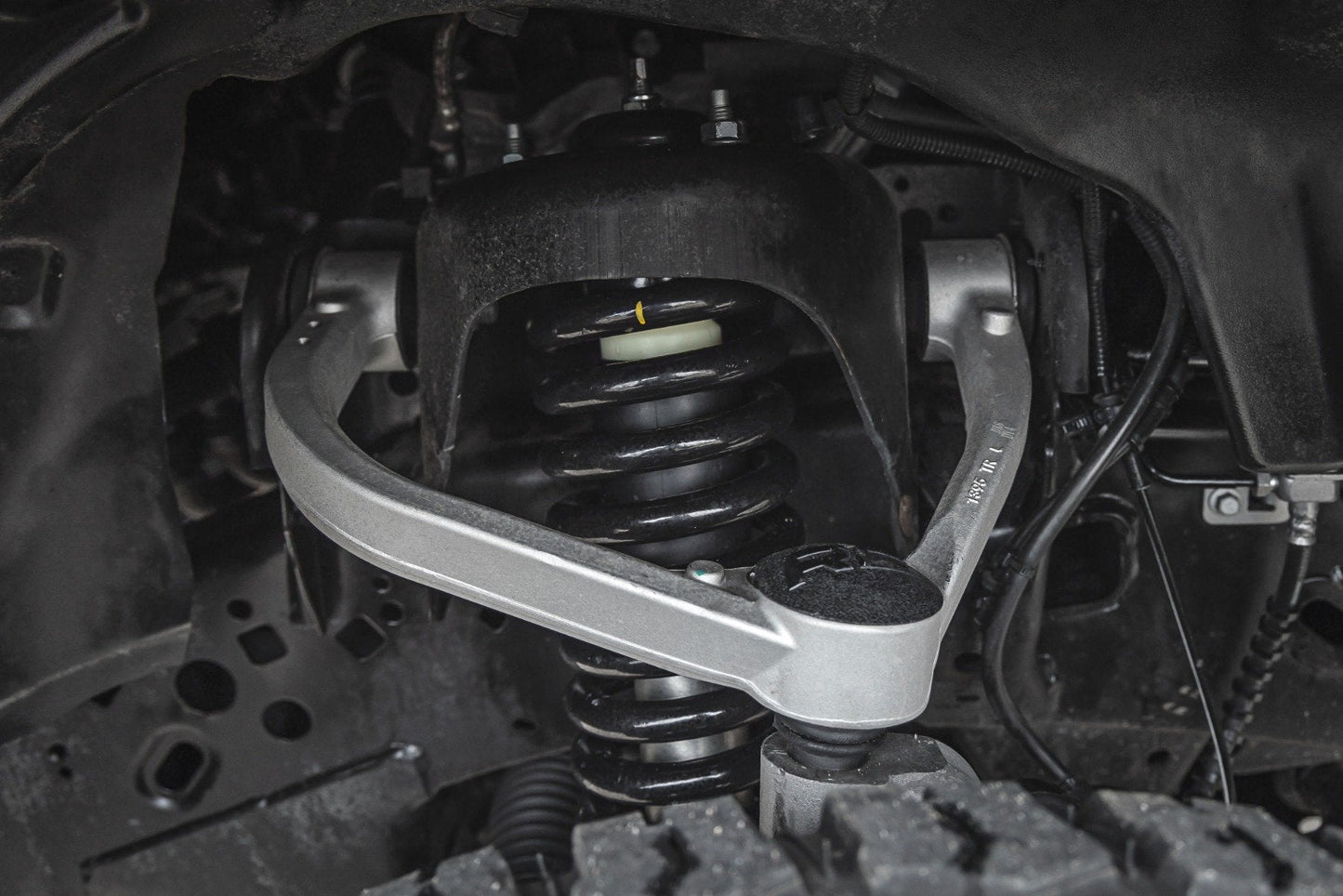 Rough Country 41840 4 inch Lift Kit | Forged UCA | M1/M1 | No Cut | Ford F-150 4WD (2021-2025)