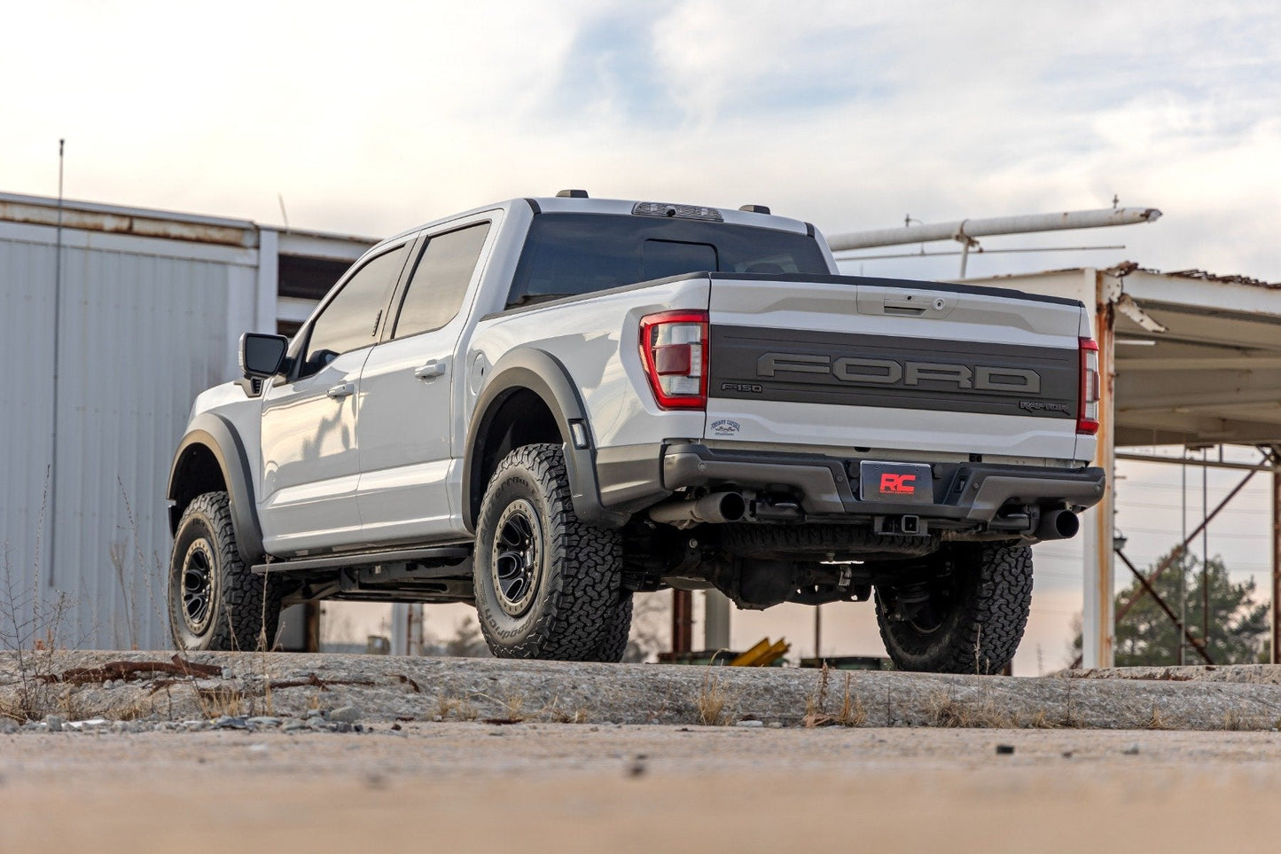 Rough Country 51142 2.5 Inch Lift Kit | Ford Raptor 4WD (2021-2025)