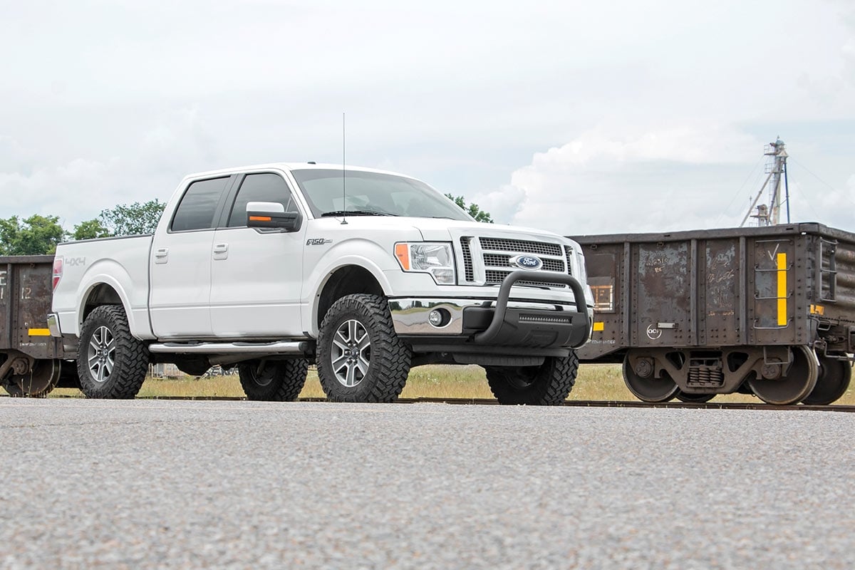 Rough Country 54431RED 3 Inch Lift Kit | N3 Struts | Ford F-150 4WD (2009-2013)