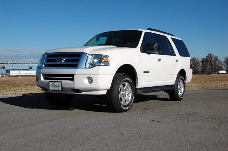 Rough Country 585 2.5 Inch Lift Kit | Ford Expedition 2WD/4WD (2003-2013)