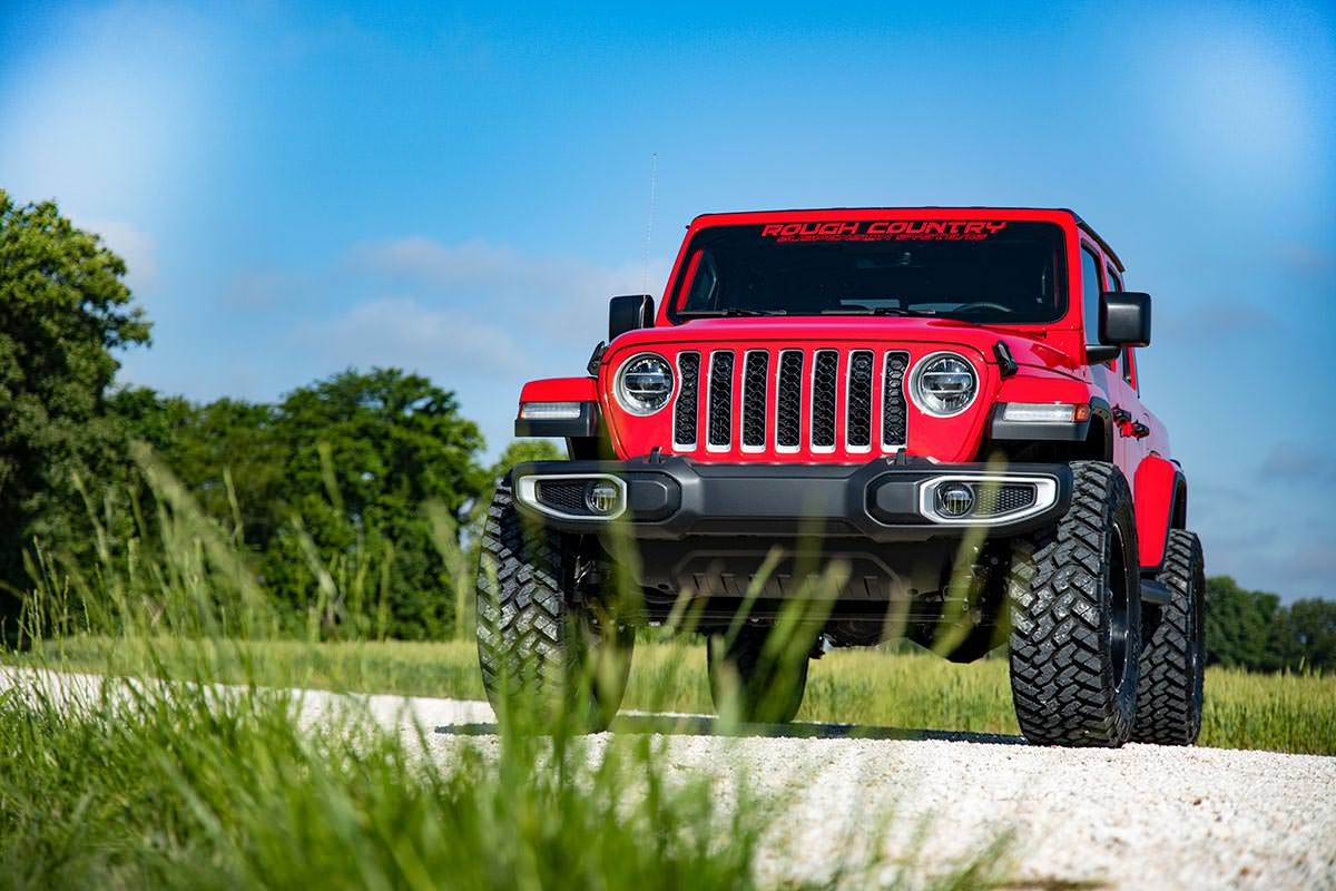 Rough Country 78800 3.5 Inch Lift Kit | No Shocks | Jeep Gladiator JT 4WD (2024-2025)