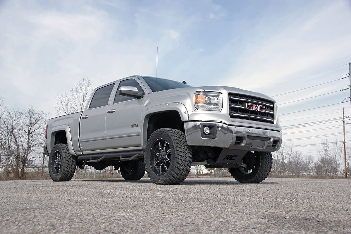 Rough Country 22431 5 Inch Lift Kit | Alum/Stamp Steel | Chevy/GMC 1500 (14-18 & Classic)
