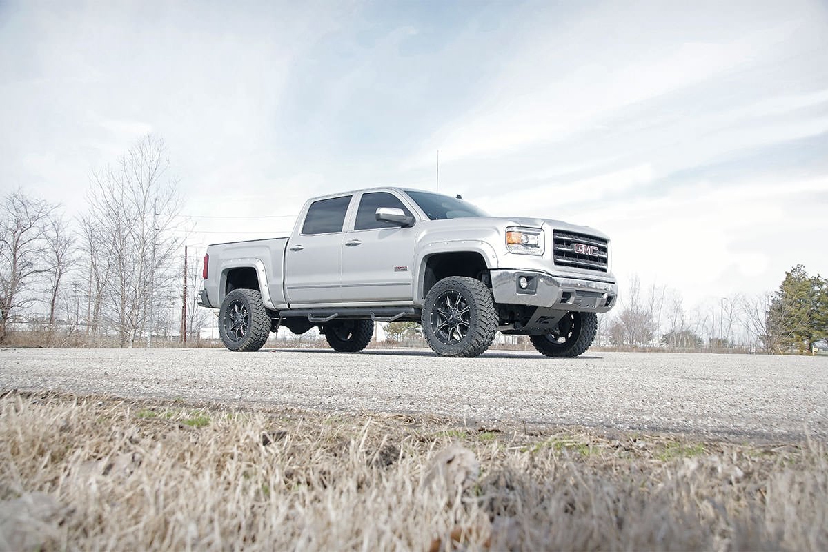 Rough Country 22333 5 Inch Lift Kit | Cast Steel | N3 Struts | Chevy/GMC 1500 (14-18 & Classic)