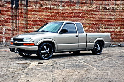 Rough Country 724 Lowering Kit | 2 Inch FR | 2.5 Inch RR | Chevy/GMC Blazer/S15 Jimmy/Sonoma 2WD