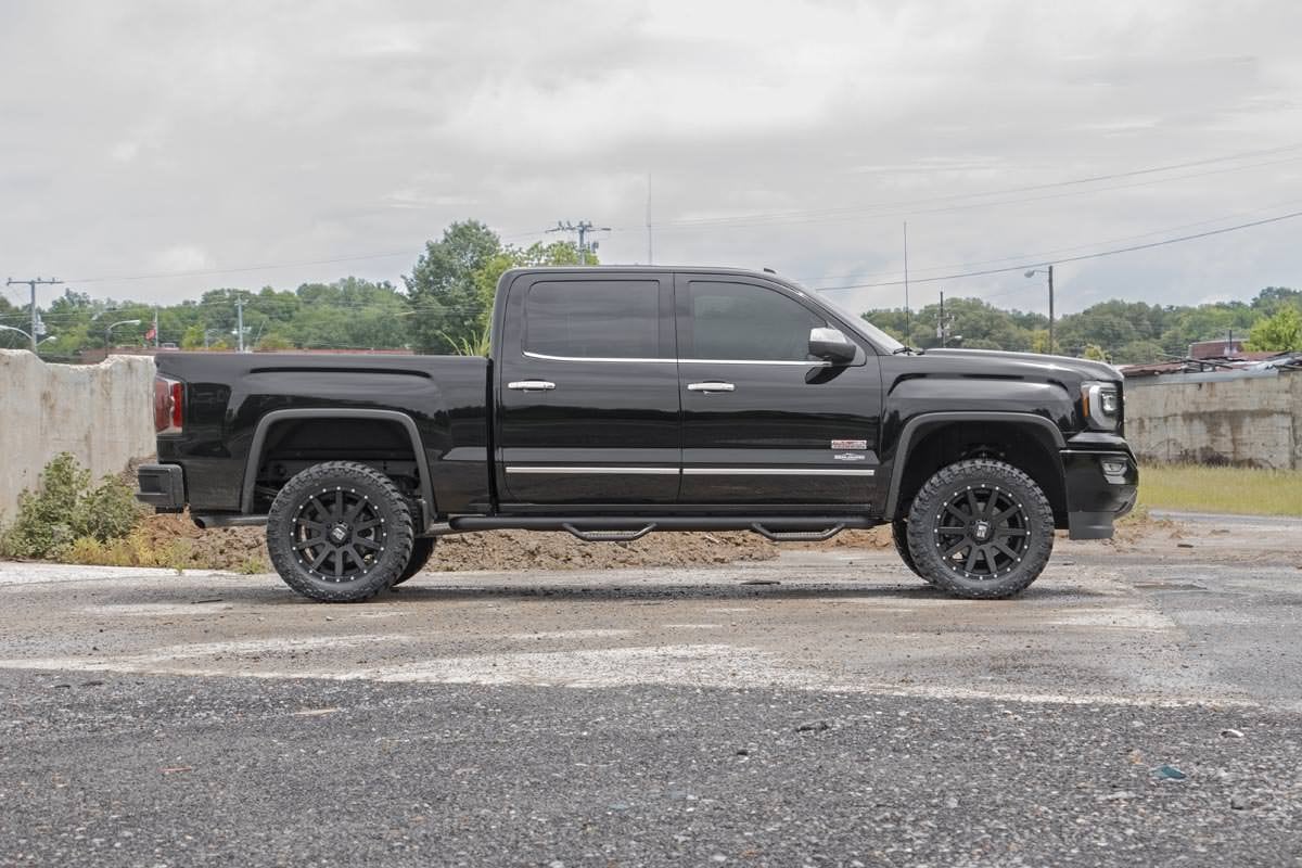 Rough Country 19450RED 3.5 Inch Lift Kit | Forged UCA | Vertex | Chevy/GMC 1500 (07-16)