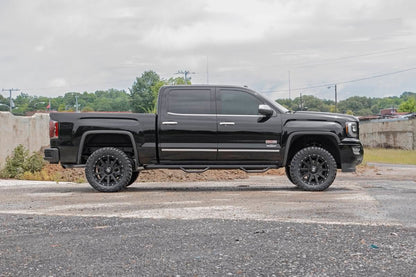 Rough Country 27740 3.5 Inch Lift Kit | UCA | M1 Struts | Chevy/GMC 1500 (07-13)
