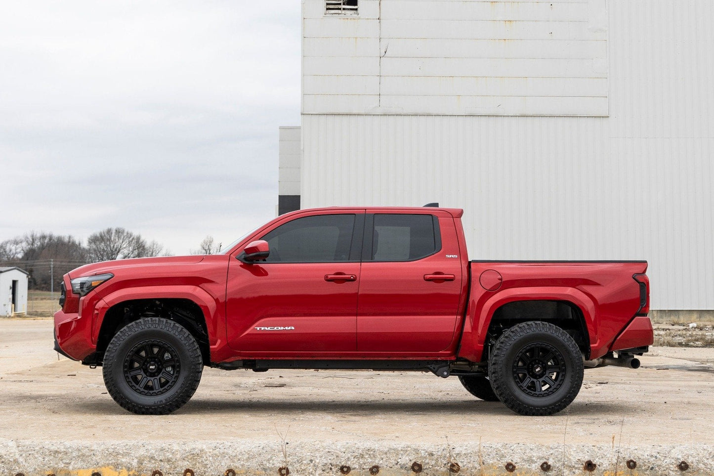 Rough Country 72900 1.5 Inch Leveling Kit | Toyota Tacoma 4WD (2024-2025)