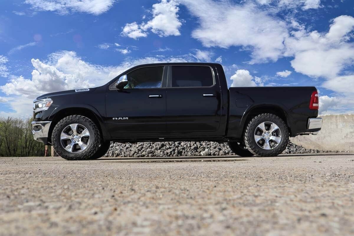 Rough Country 31012 2 Inch Leveling Kit | Air Ride | Ram 1500 4WD (2019-2026)