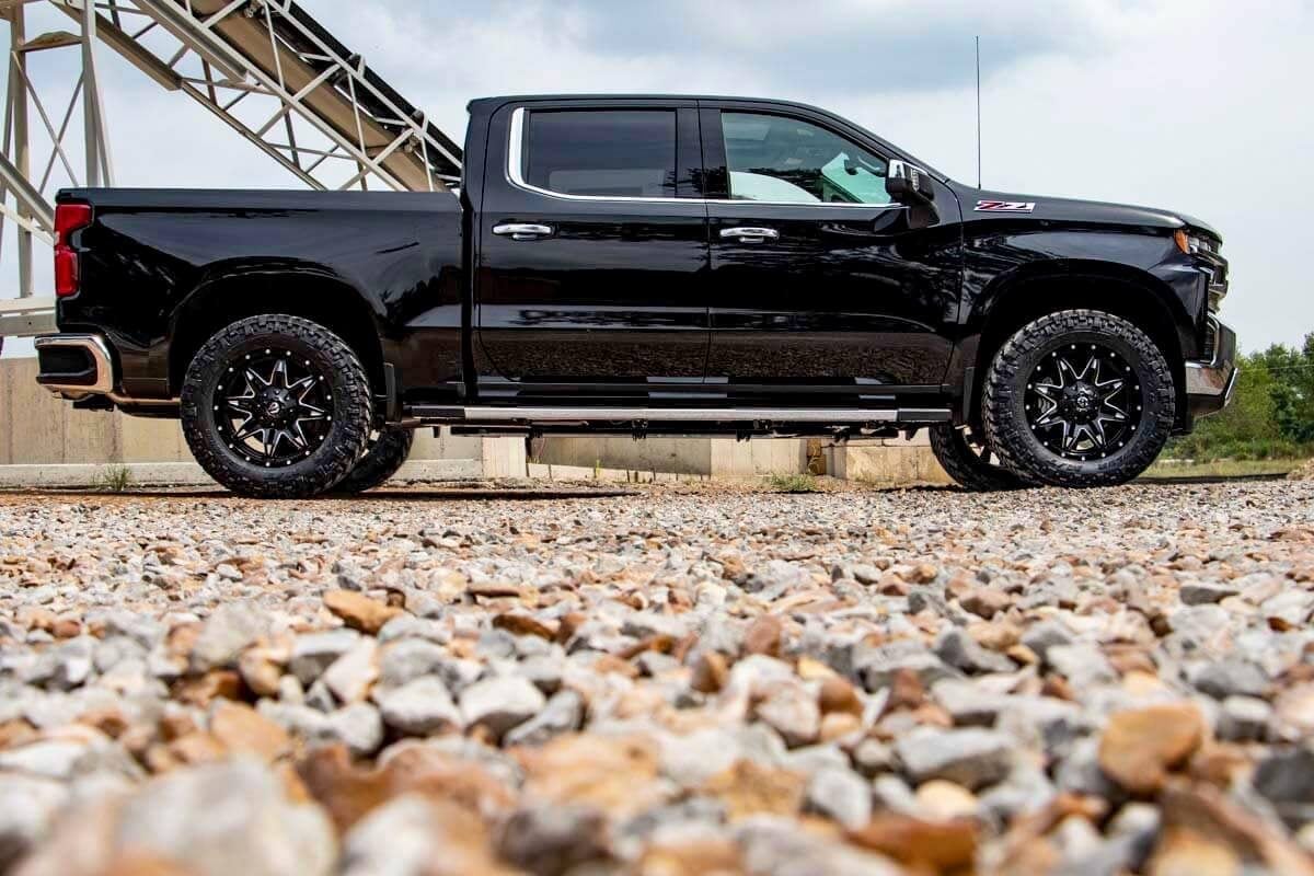 Rough Country 1323 2 Inch Leveling Kit | Chevy/GMC Sierra 1500 (19-26)/Silverado 1500 (19-26)