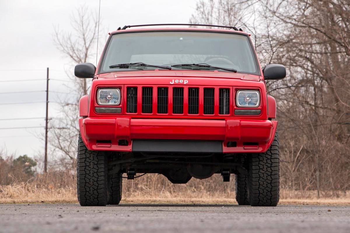 Rough Country 67041 3 Inch Lift Kit | SII | RR AAL | M1 | Jeep Cherokee XJ 2WD/4WD (1984-2001)
