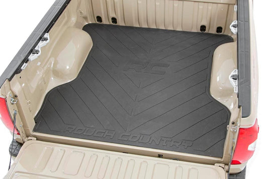Rough Country RCM681 Bed Mat | 5'7" Bed | RC Logo | Toyota Tundra 2WD/4WD (2007-2021)