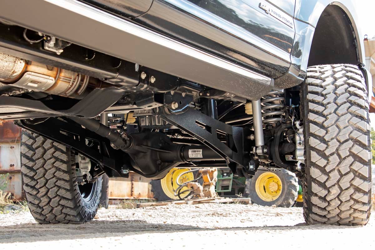 Rough Country 55640 6 Inch Lift Kit | R/A | No OVLD | M1 | Ford F-250/F-350 Super Duty 4WD (17-22)