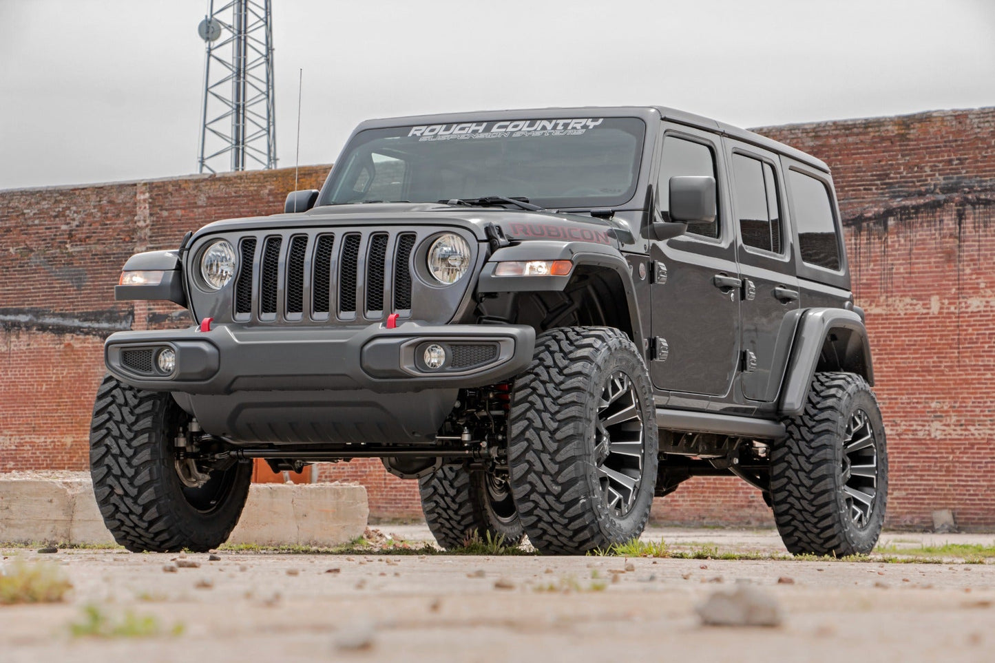 Rough Country 79744 2.5 Inch Lift Kit | Coils | M1R | Jeep Wrangler Unlimited 4WD (2024-2025)