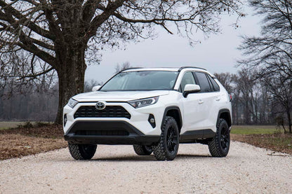 Rough Country 73100 2.5 Inch Lift Kit | Toyota RAV4 2WD/4WD (2019-2023)