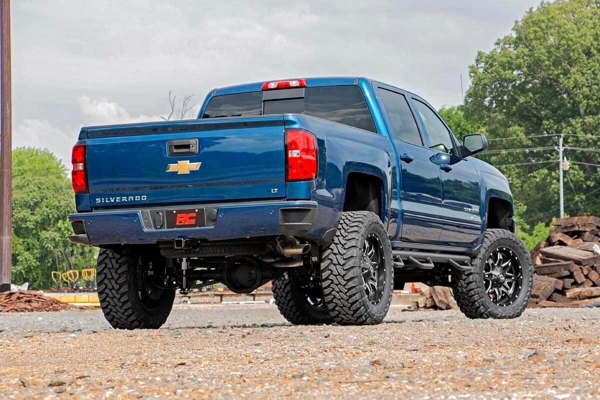 Rough Country 18750 7 Inch Lift Kit | Alum/Stamp Steel | Vertex | Chevy/GMC 1500 (14-18 & Classic)