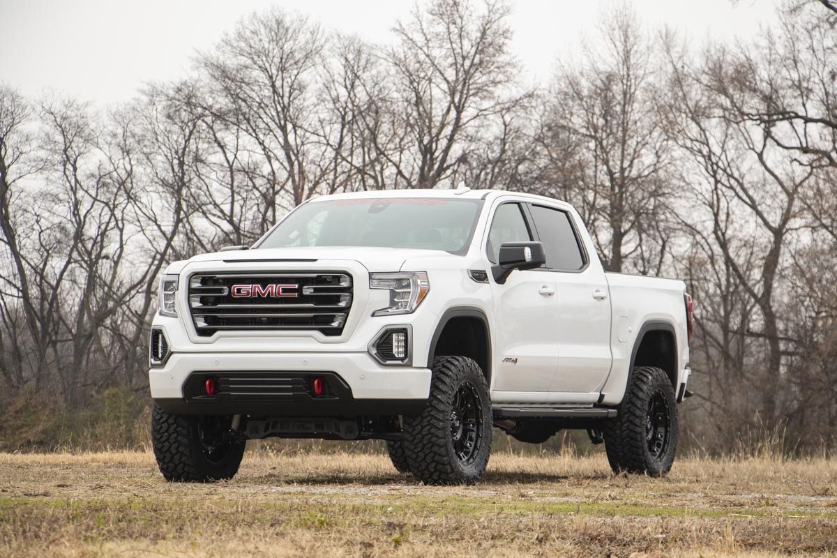Rough Country 27532 4 Inch Lift Kit | AT4/Trailboss | N3 Struts | Chevy/GMC Sierra 1500 (19-24)/Silverado 1500 (19-24)