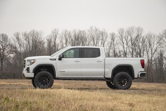 Rough Country 27557 4 Inch Lift Kit | AT4/Trailboss | Vertex/V2 | Chevy/GMC Sierra 1500 (19-24)/Silverado 1500 (19-24)
