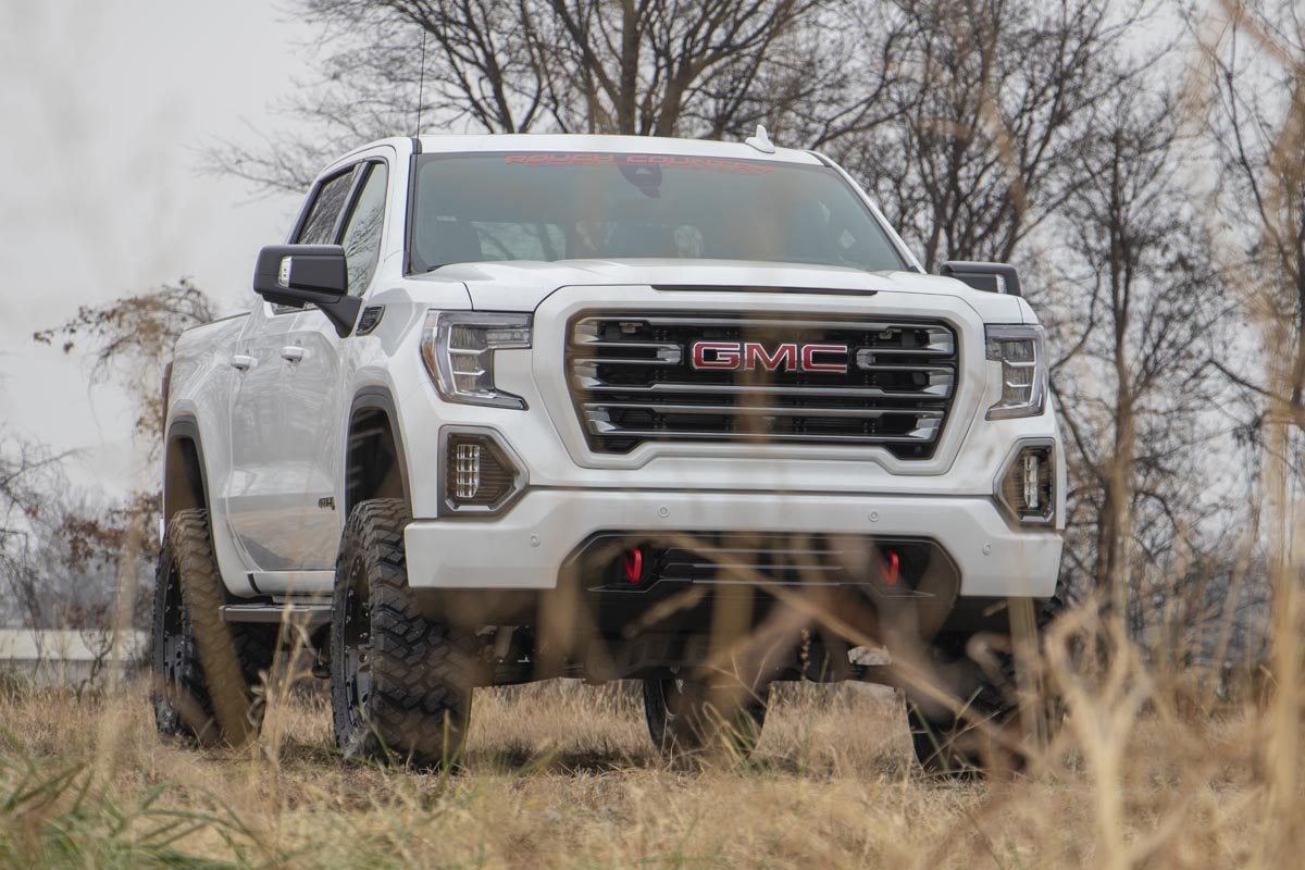Rough Country 27540 4 Inch Lift Kit | AT4/Trailboss | M1/M1 | Chevy/GMC Sierra 1500 (19-24)/Silverado 1500 (19-24)
