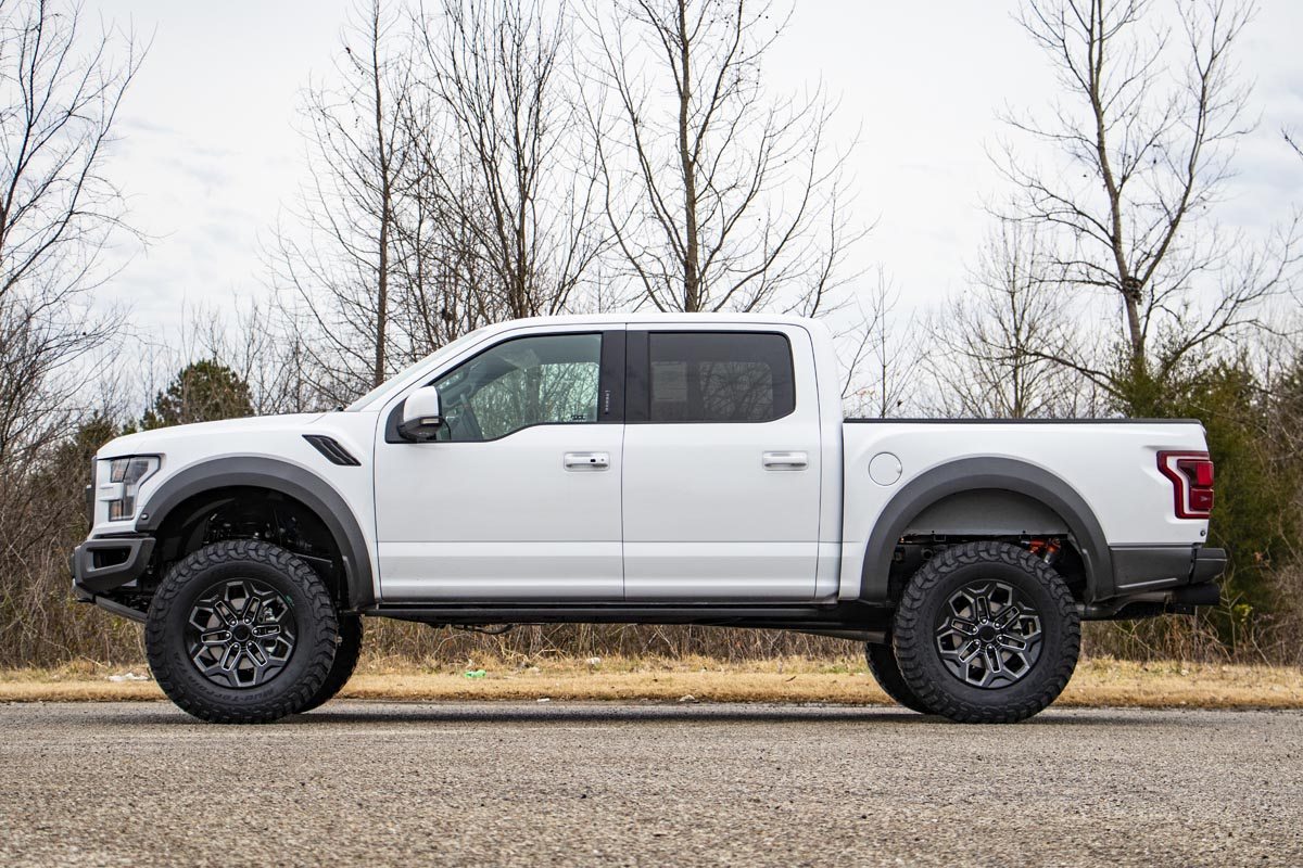 Rough Country 51800 4.5 Inch Lift Kit | Ford Raptor 4WD (2019-2020)