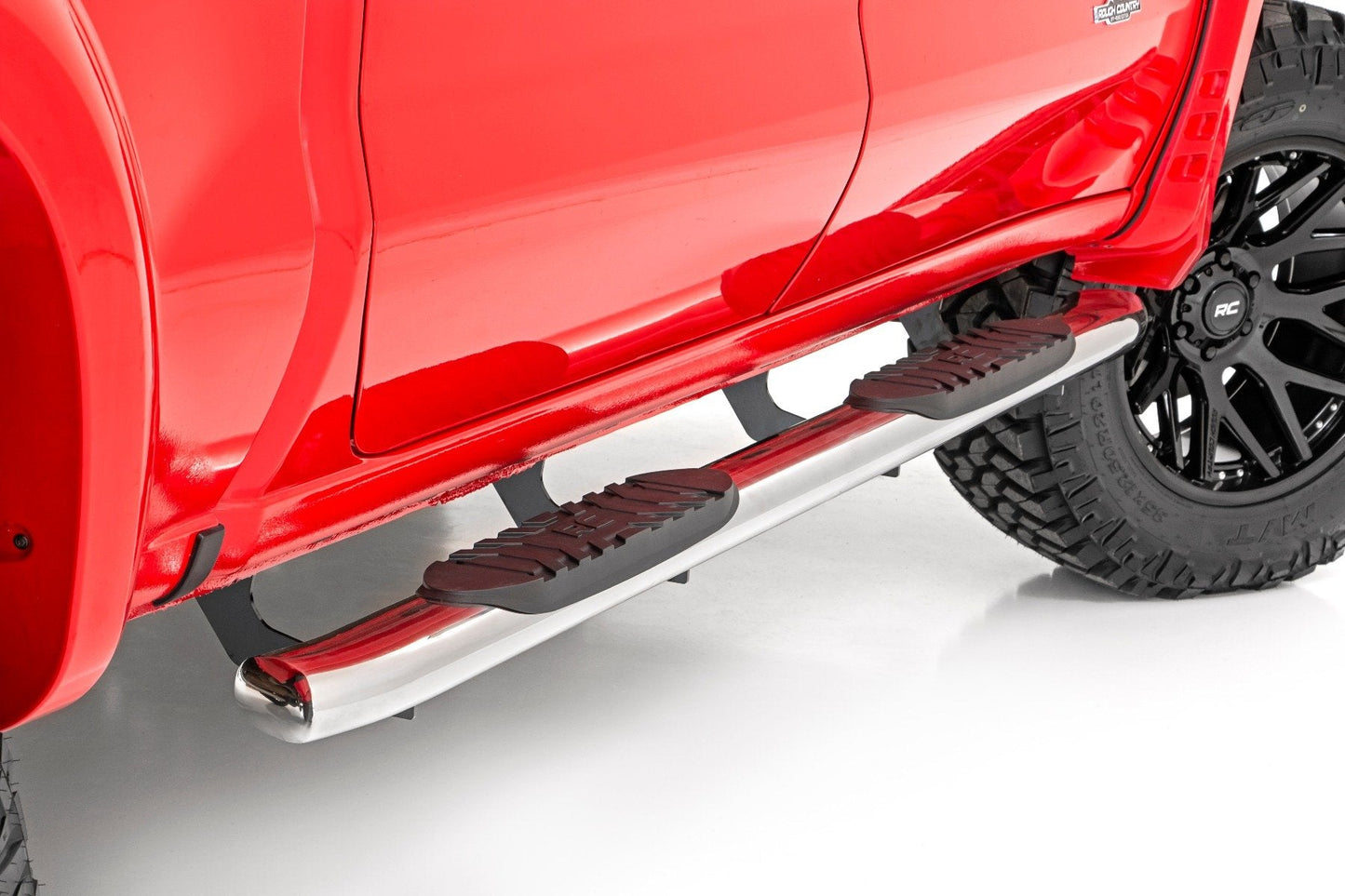 Rough Country 21002S Oval Nerf Steps | Stainless | Crew Cab | Chevy/GMC 1500/2500HD/3500HD (19-26 & Refresh)