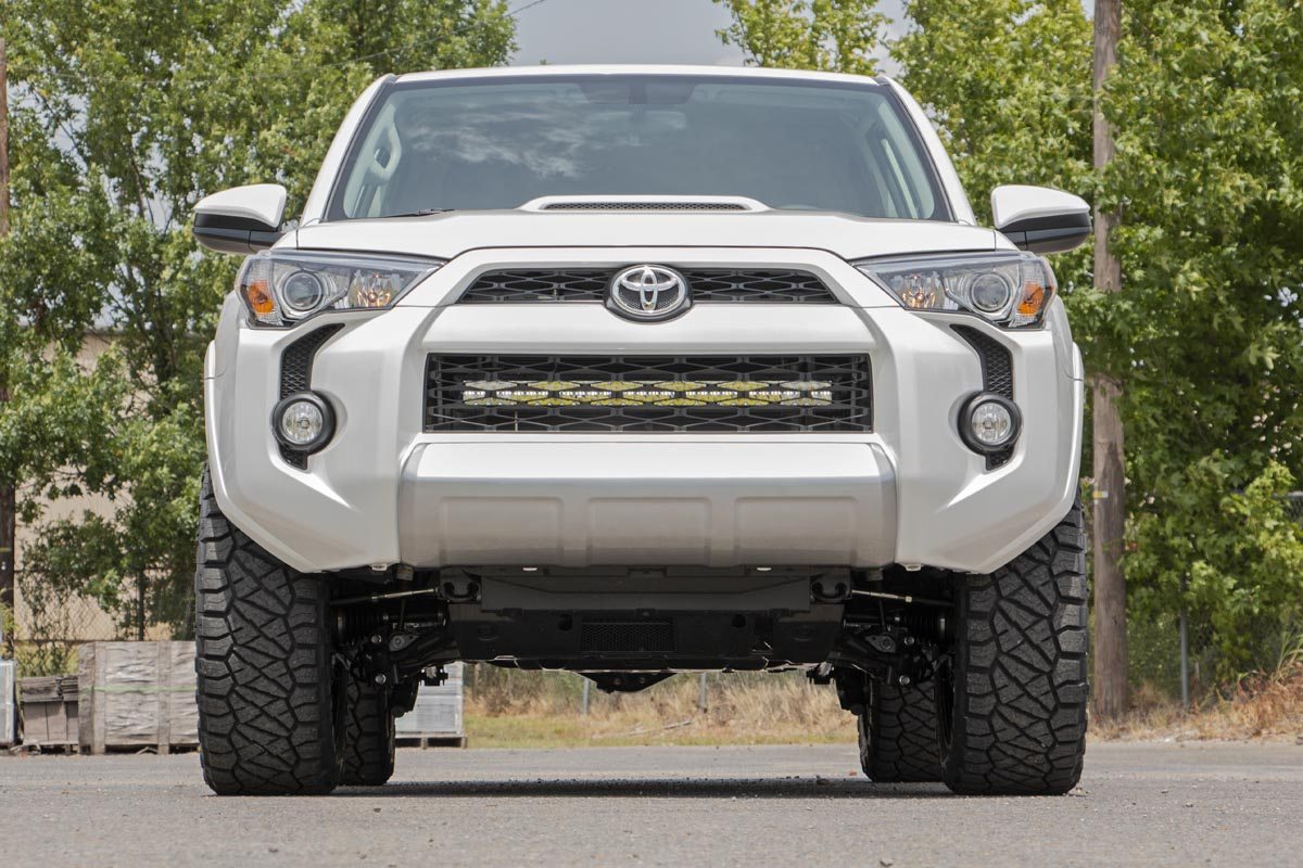 Rough Country 70787 LED Light Kit | Bumper Mount | 30" Black Dual Row | White DRL | Toyota 4Runner (14-20)