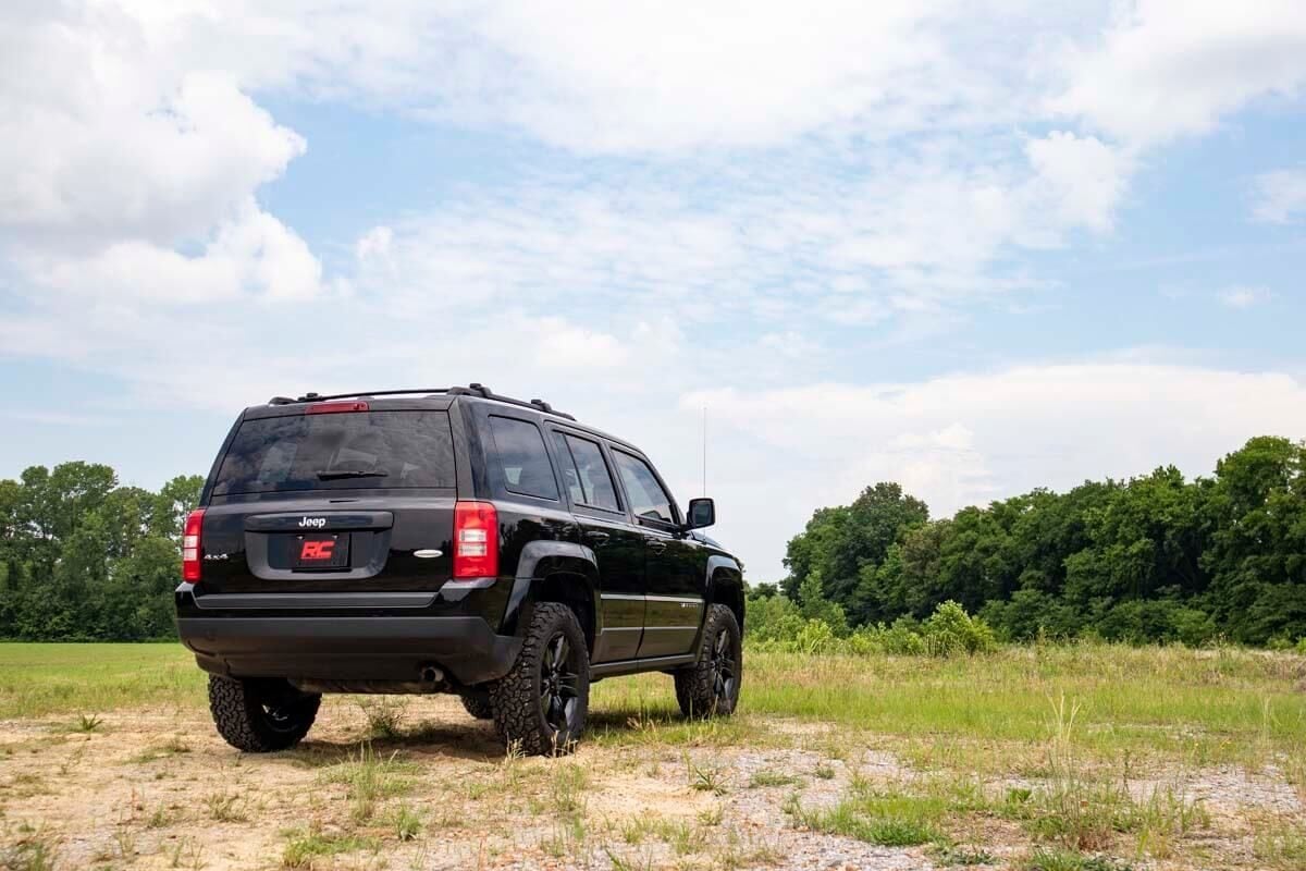 Rough Country 66531 2 Inch Lift Kit | N3 Front Struts | Jeep Compass (07-16)/Patriot (10-17)