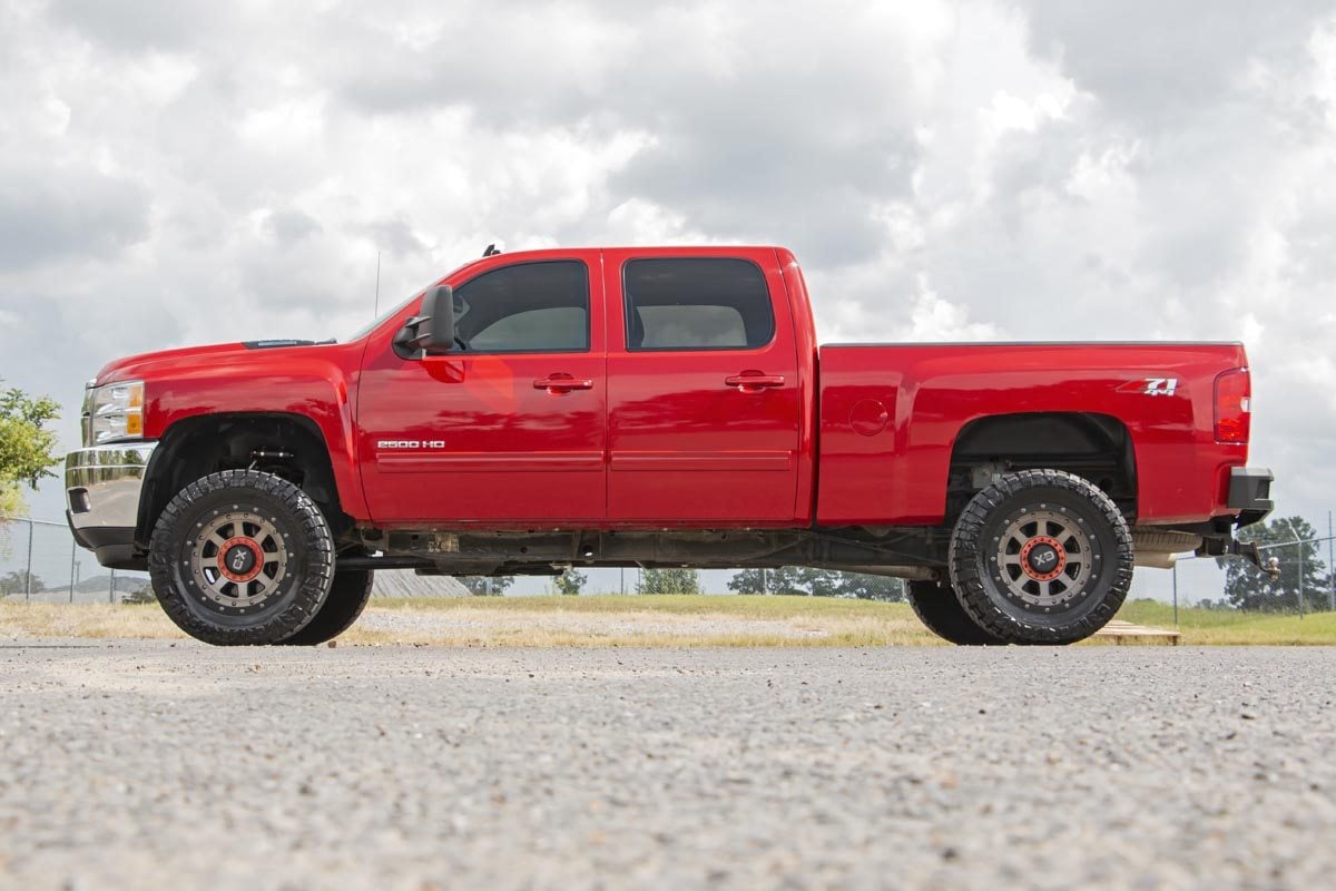 Rough Country 689011 Vertex 2.5 Adjustable Front Shocks | 3-5" | Chevy/GMC 2500HD/3500HD (11-19)