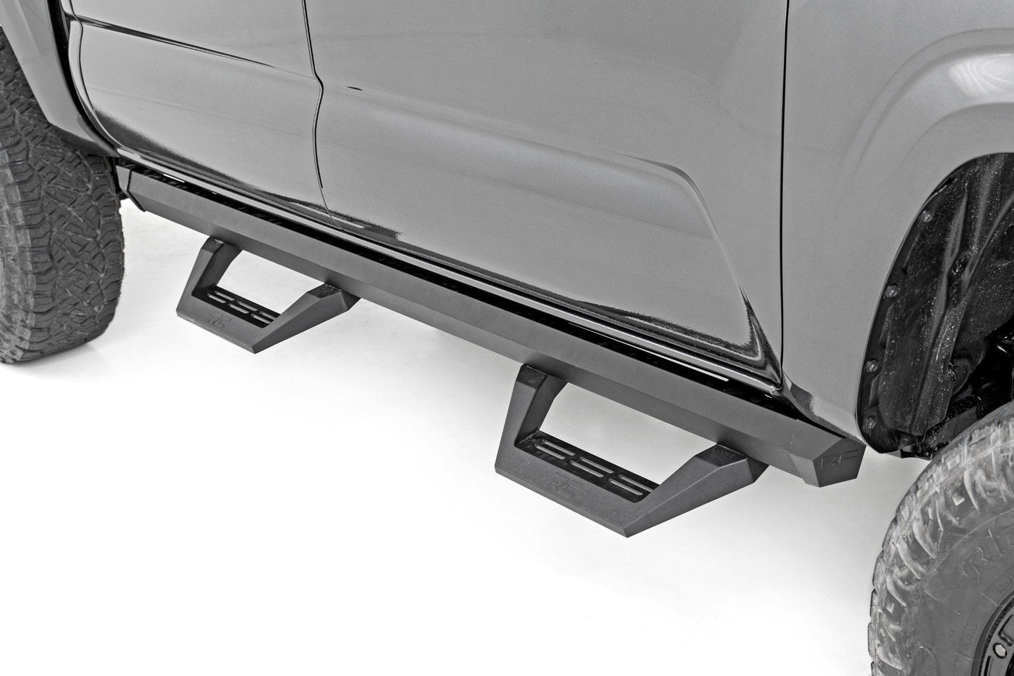 Rough Country 71000A SRX2 Adj Aluminum Step | Double Cab | Toyota Tacoma 2WD/4WD (2005-2023)