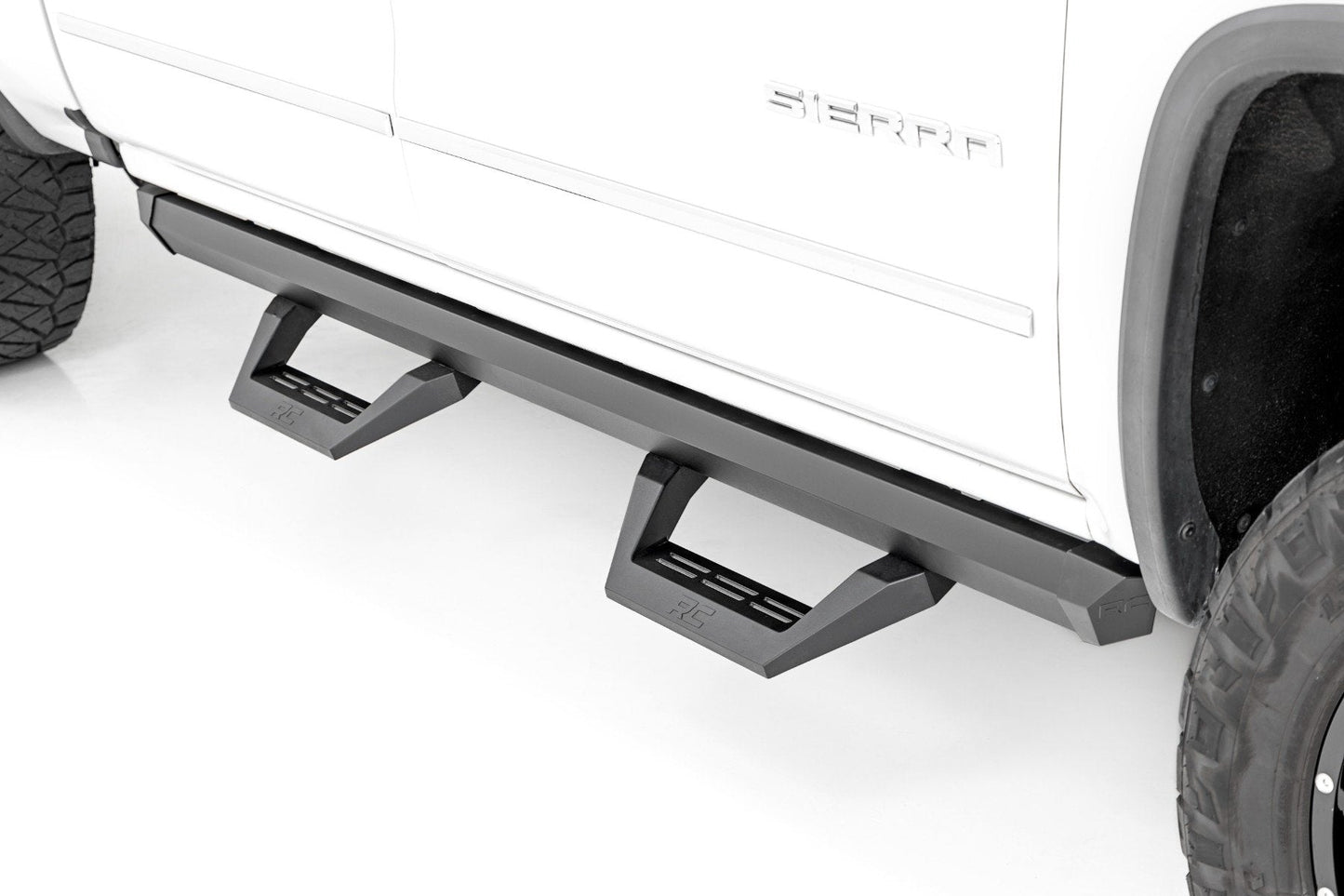 Rough Country 11009A SRX2 Adj Aluminum Step | Crew Cab | Chevy/GMC 1500/2500HD/3500HD (07-18 & Classic)