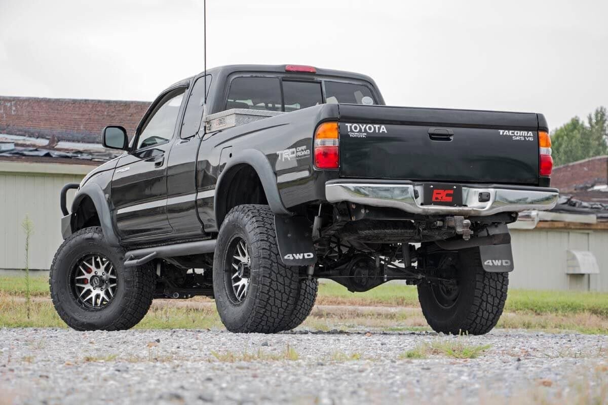 Rough Country 74130 6 Inch Lift Kit | Toyota Tacoma 2WD/4WD (1995-2004)