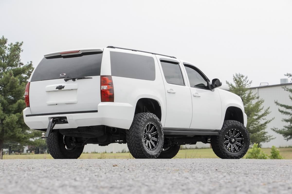 Rough Country 28701 7 Inch Lift Kit | N3 Struts | Chevy/GMC SUV 1500 2WD/4WD (2007-2014)