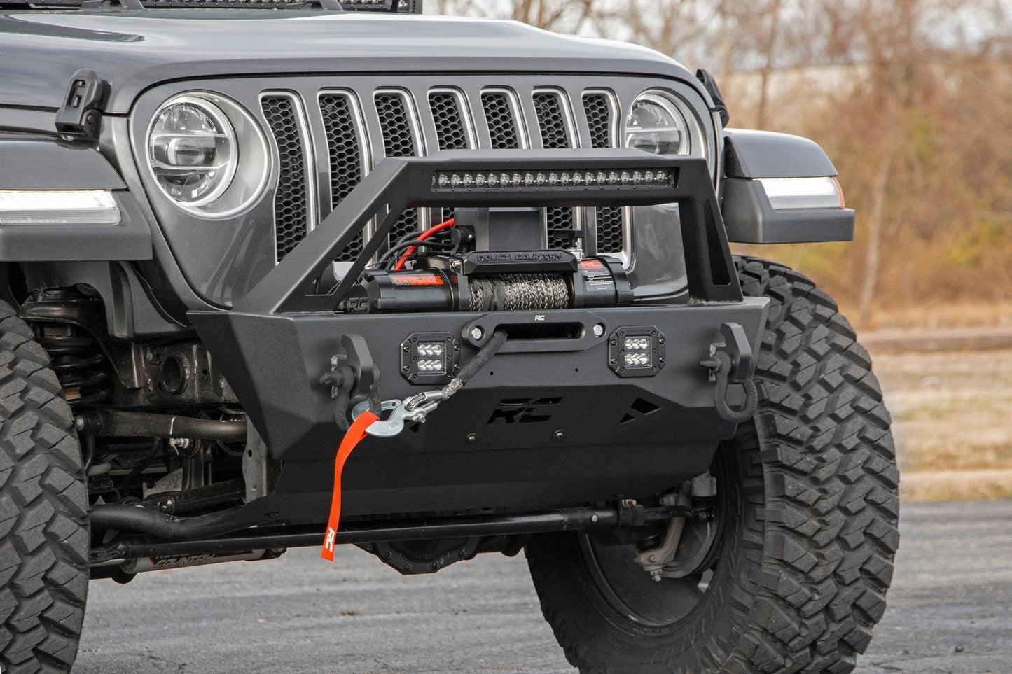 Rough Country 10597A Front Bumper | Stubby | Trail | Jeep Gladiator JT/Wrangler JK & JL/Wrangler Unlimited