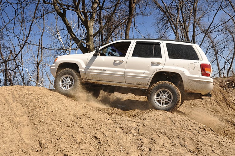 Rough Country 639P 4 Inch Lift Kit | X-Series | Jeep Grand Cherokee WJ 2WD/4WD (1999-2004)