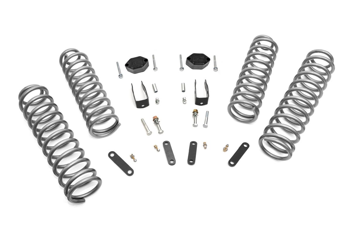 Rough Country 901 2.5 Inch Lift Kit | Jeep Wrangler Unlimited 2WD/4WD (2007-2018)