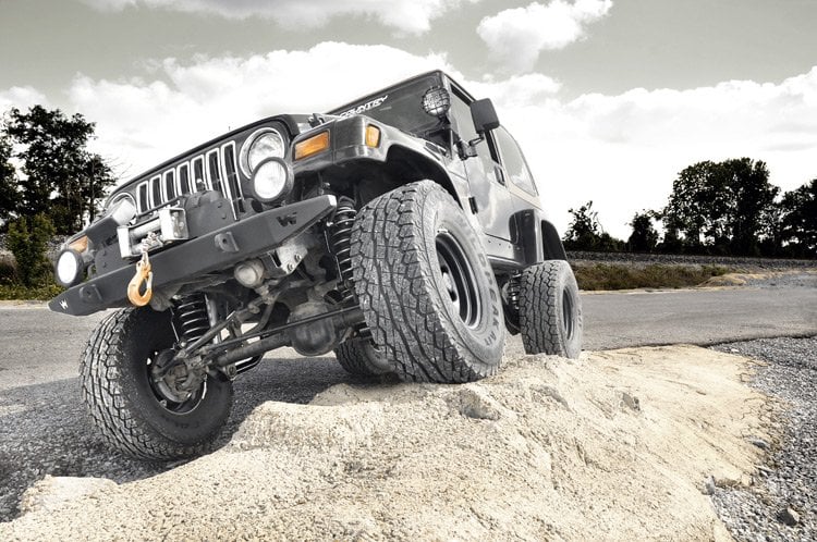 Rough Country 90730 4 Inch Lift Kit | Jeep Wrangler TJ (03-06)/Wrangler Unlimited (04-06)