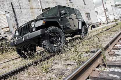 Rough Country 67940 2.5 Inch Lift Kit | Coils | M1 | Jeep Wrangler Unlimited 2WD/4WD (2007-2018)