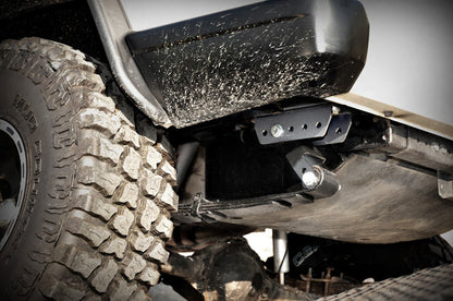 Rough Country 1117 Shackle Relocation Kit | Jeep Cherokee XJ 2WD/4WD (1984-2001)