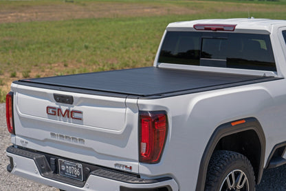 Rough Country 50120651 Hard Roll Up Bed Cover | 6'9" Bed | Chevy/GMC  Silverado/Sierra 2500HD/3500HD (20-25)
