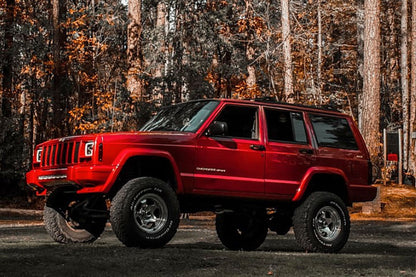 Rough Country 633N2 4.5 Inch Lift Kit | RR springs | Jeep Cherokee XJ 2WD/4WD (1984-2001)