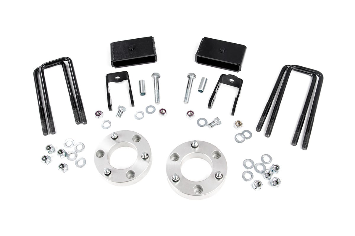 Rough Country 868 2 Inch Lift Kit | Nissan Titan XD 2WD/4WD (2016-2024)