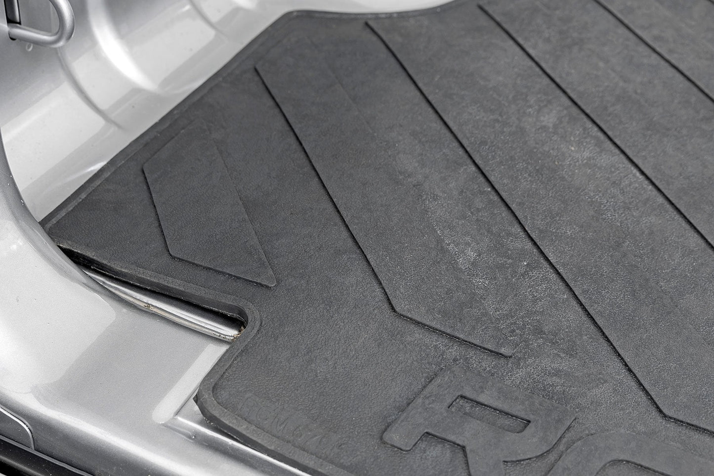 Rough Country RCM679 Bed Mat | 6'4" Bed | RC Logo | Ram 1500 (19-26)/1500 TRX (21-24)