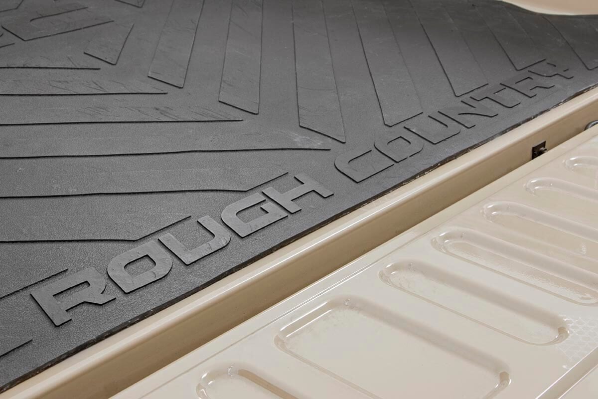 Rough Country RCM675 Bed Mat | 5' Bed | RC Logo | Ford Ranger 2WD/4WD (2019-2023)