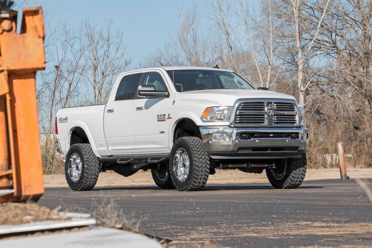 Rough Country 37340 5 Inch Lift Kit | FR Gas Coil | Radius Arms | M1 | Ram 2500 4WD (2014-2018)