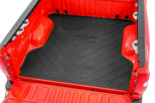 Rough Country RCM683 Bed Mat | 5'10" Bed | RC Logo | Chevy/GMC Sierra 1500 (19-26)/Silverado 1500 (19-26)
