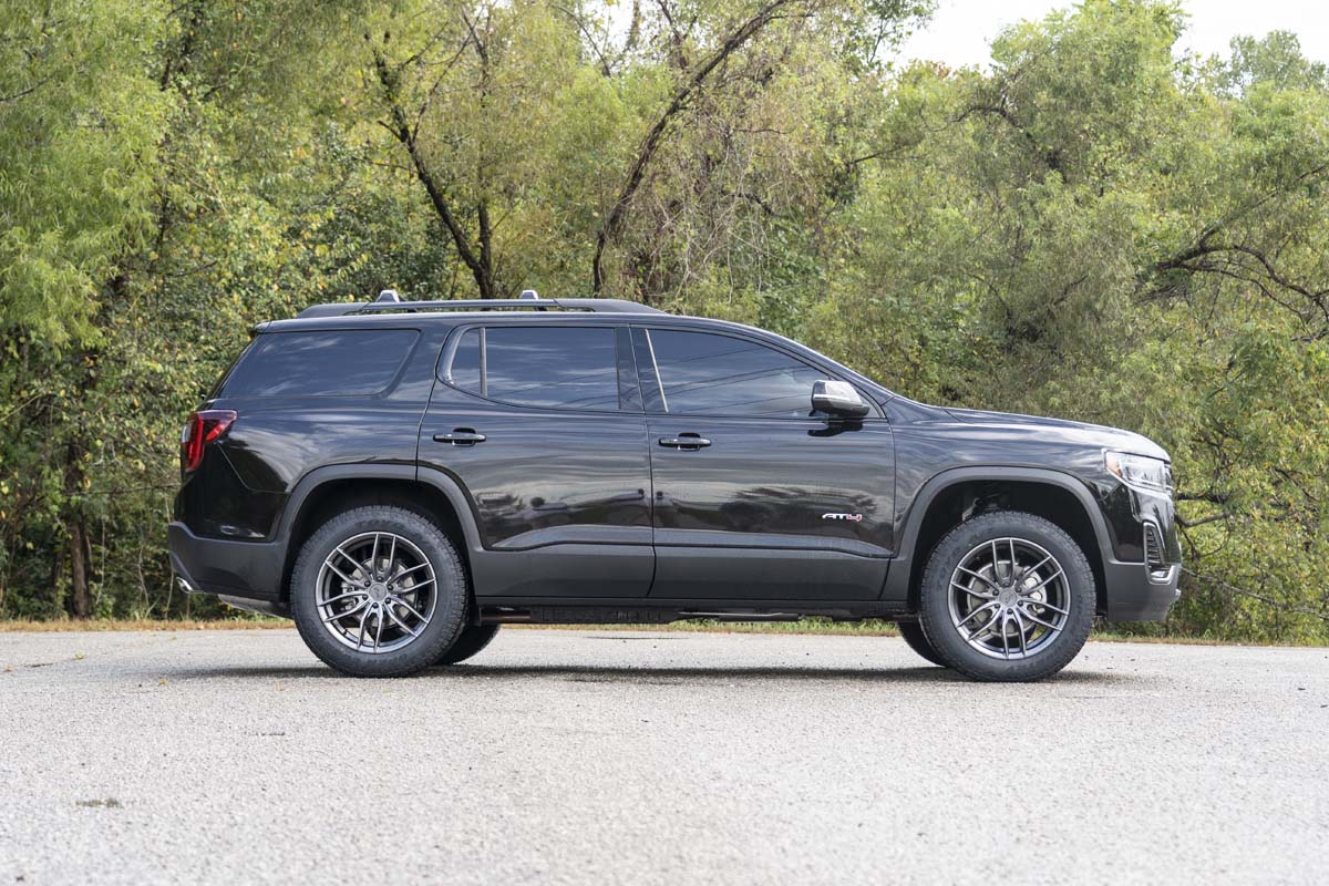 Rough Country 11005 1.5 Inch Lift Kit | GMC Acadia 2WD/4WD (2017-2023)
