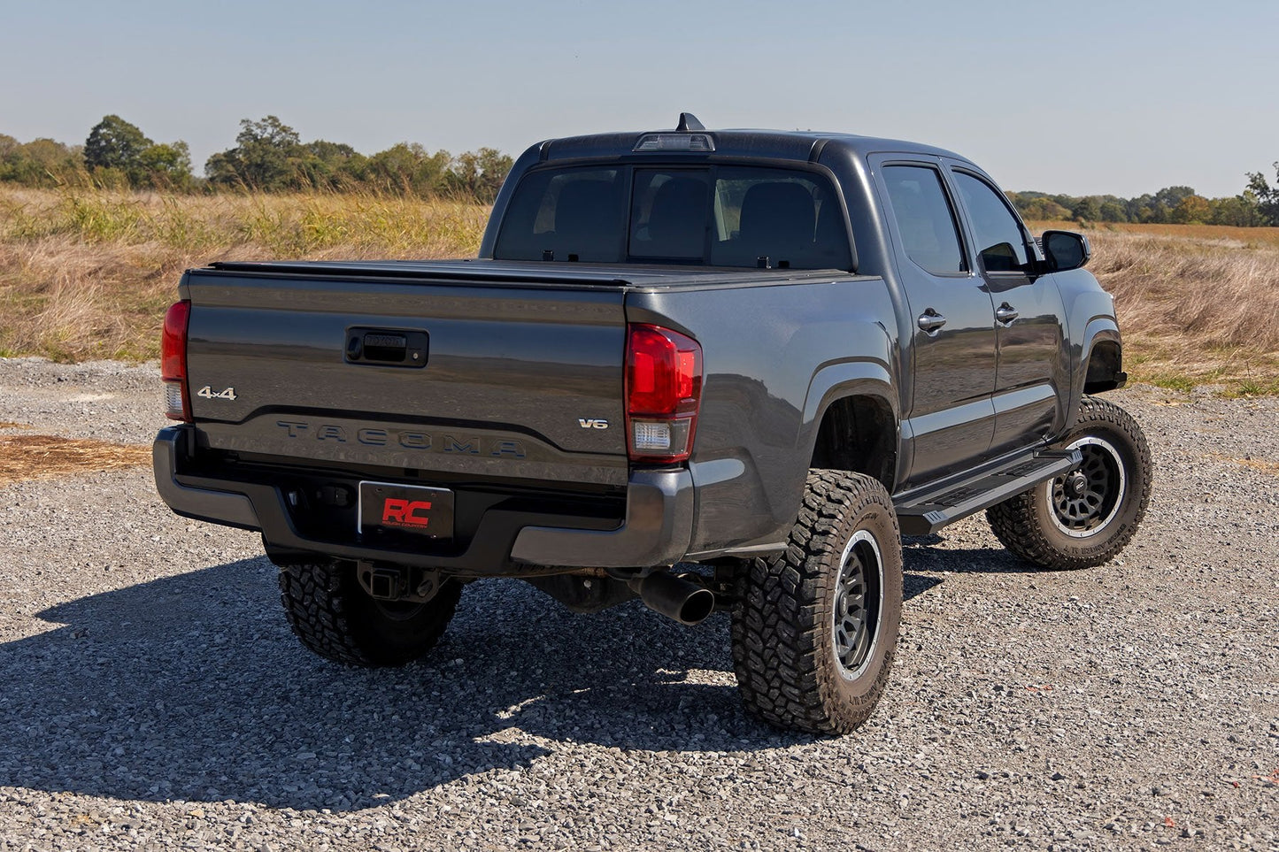 Rough Country SRB051785A HD2 Aluminum Running Boards | Double Cab | Toyota Tacoma 2WD/4WD (2005-2023)