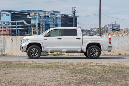 Rough Country 870 2.5-3 Inch Leveling Kit | Toyota Tundra 2WD/4WD (2007-2021)