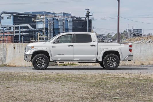 Rough Country 87000 2.5-3 Inch Leveling Kit | Toyota Tundra 4WD (2007-2021)